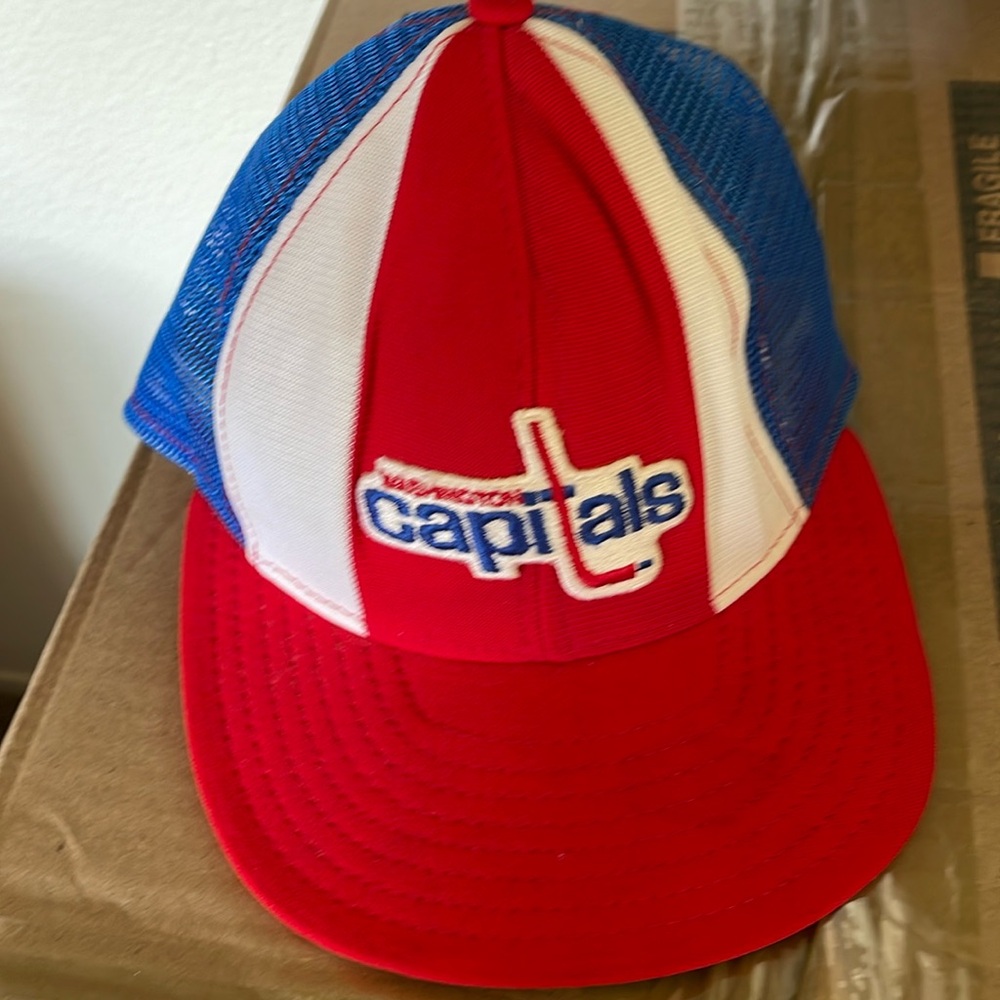 Retro Washington Capitals trucker hat
